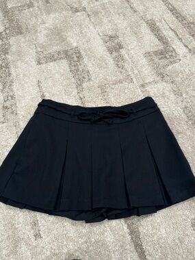NWT- Hollister Skort